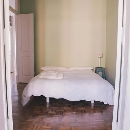 An Artist's Place In Apartament *